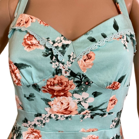 👗 Blue Rose print halter petticoat dress 👗 - Picture 2 of 8